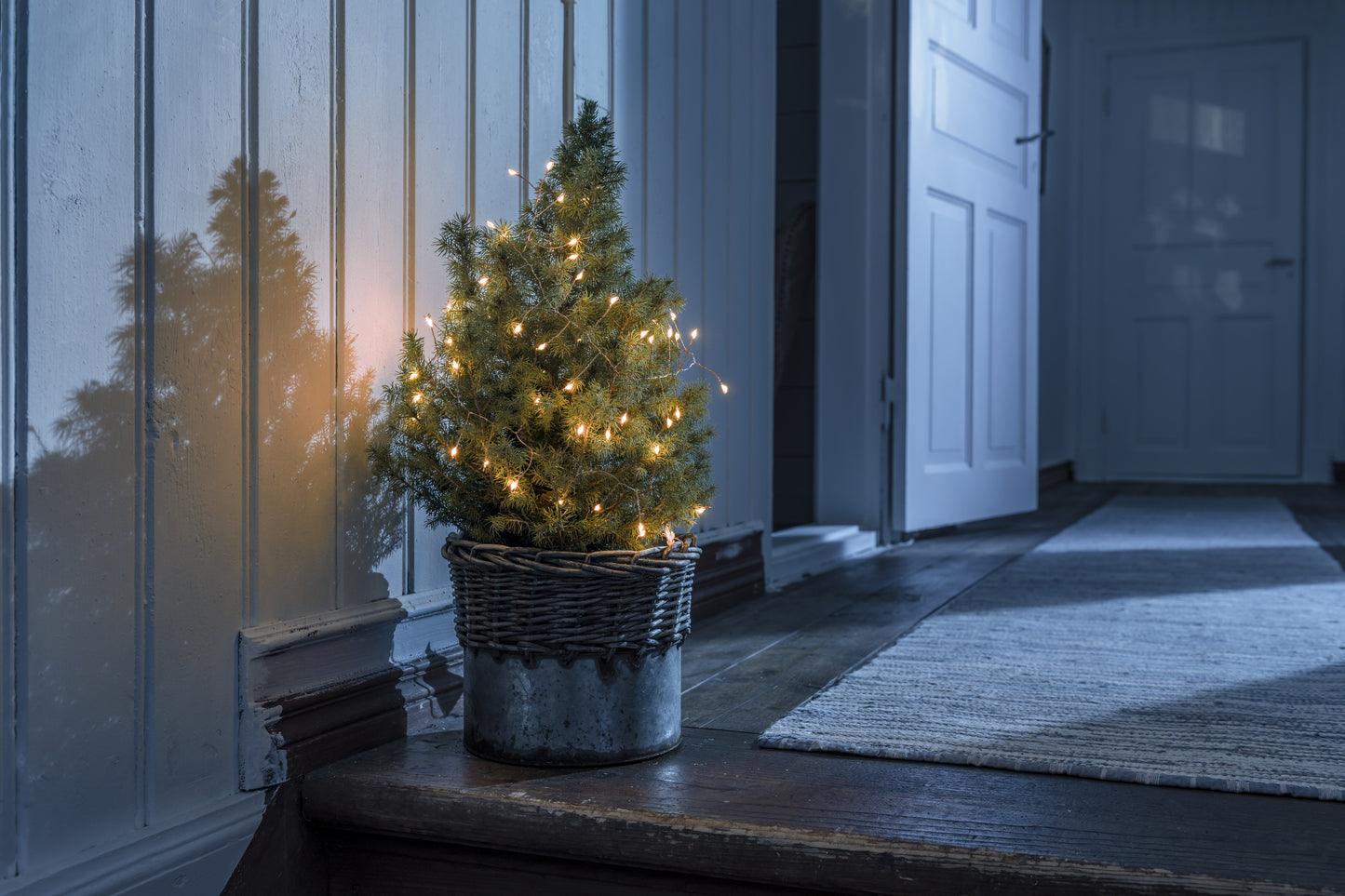 Konstsmide 60 Amber Micro Cluster Lights Silver Wire Battery Operated Timer Christmas Decoration