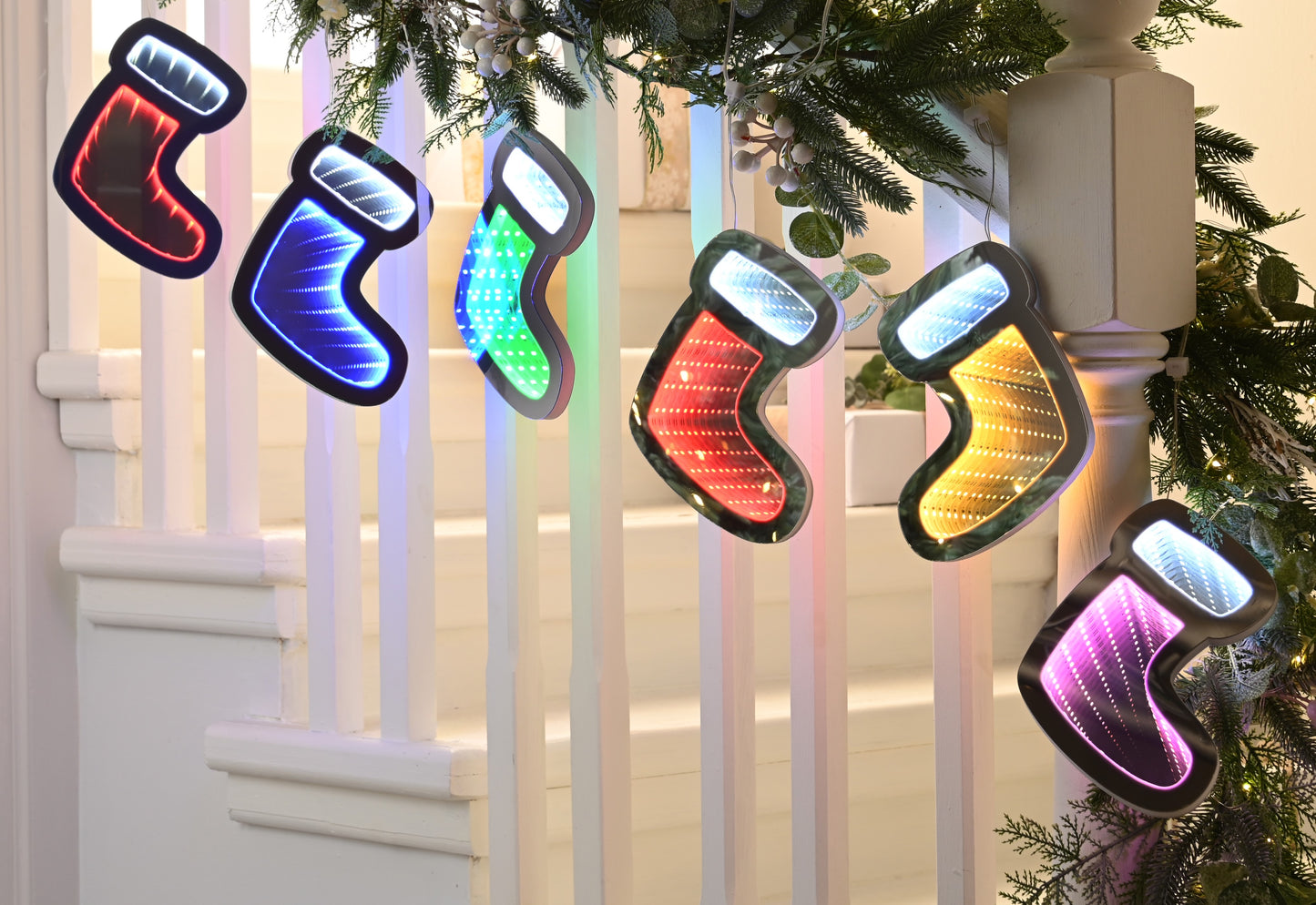 Infinity Light Garland - 6 Christmas Stockings - Multicoloured