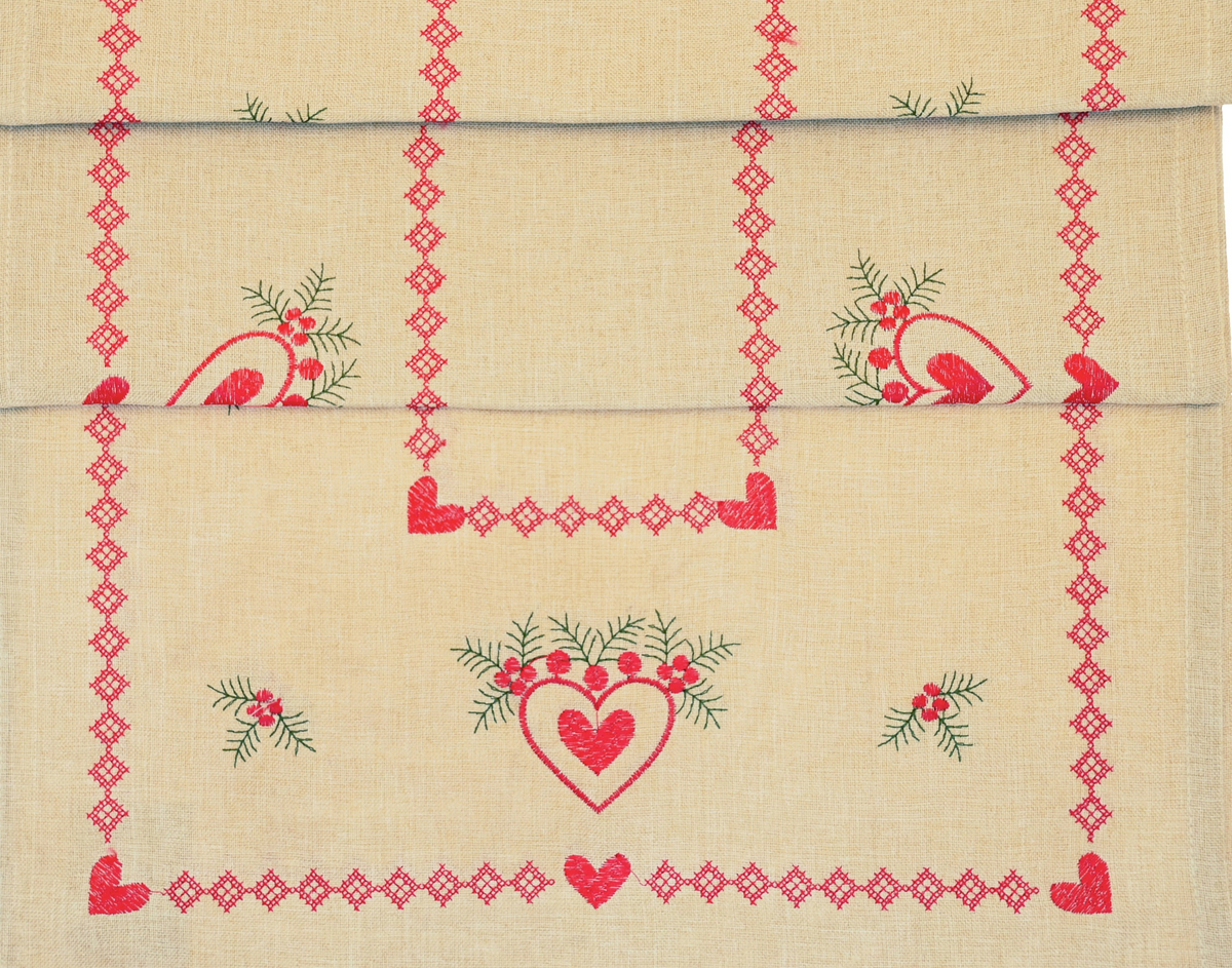 Walton and Co Heart and Holly Christmas Table Runner 40cm x 180cm