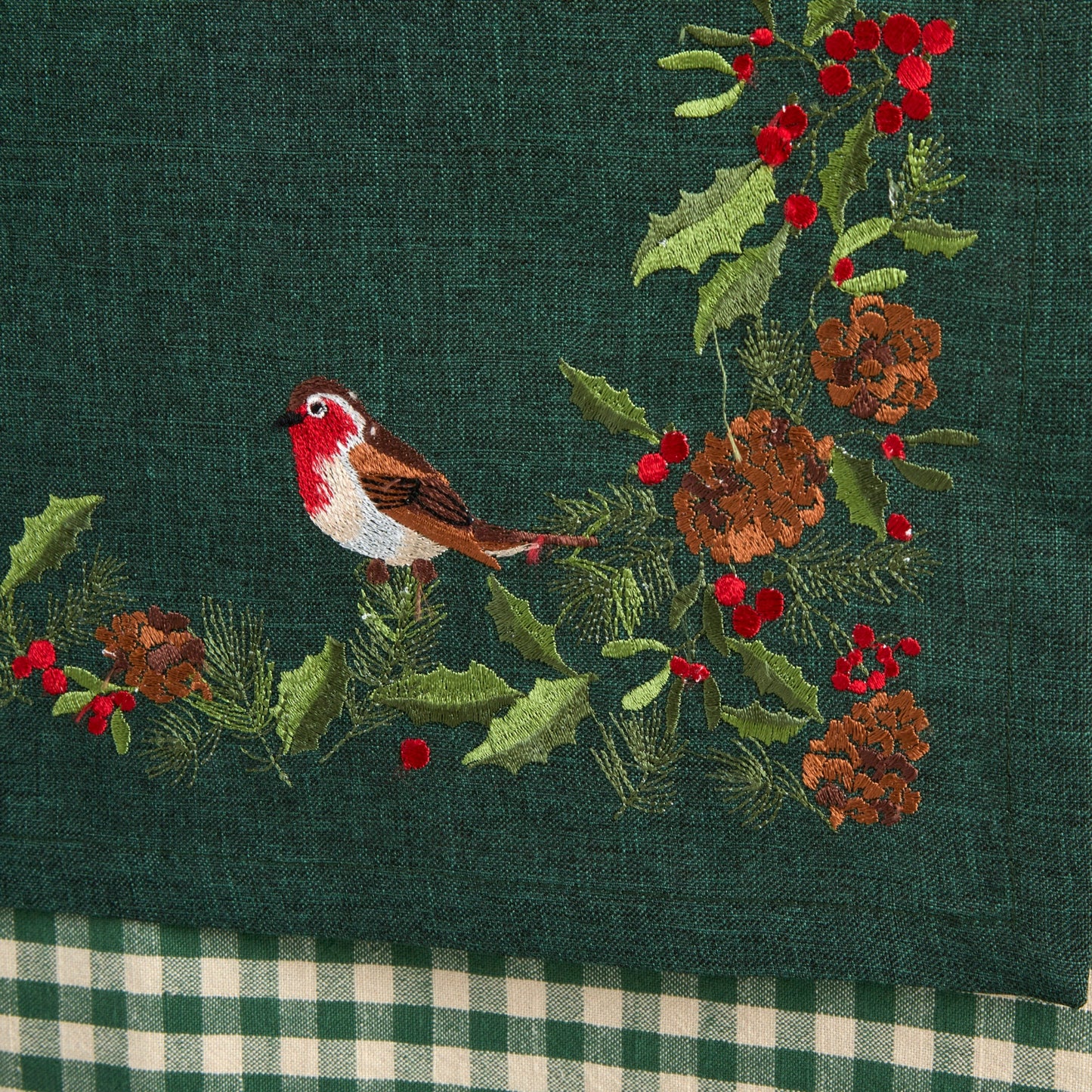 Walton and Co Robin Trail Embroidered Christmas Table Runner 38cm x 180cm