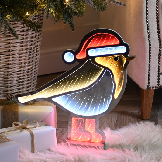 40cm Robin Infinity Light with Santa Hat, Boots and Timer Function